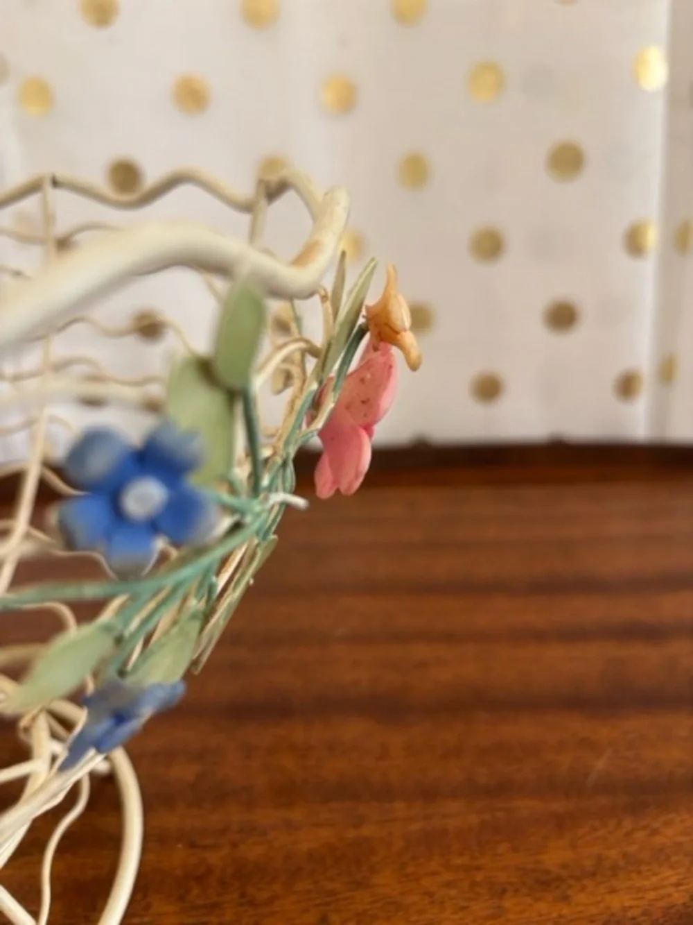 Decorative Cream Pfaltzgraff Floral Wire Fruit Bowl